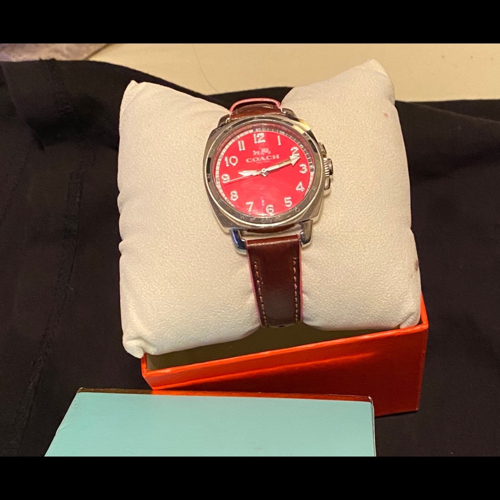 COPY - Women Coach Watch